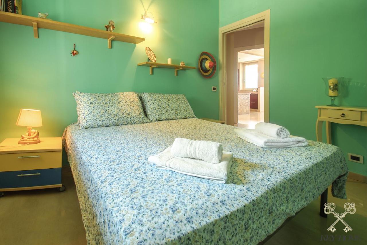 Appartamento Sunny House Diano dʼAlba Esterno foto