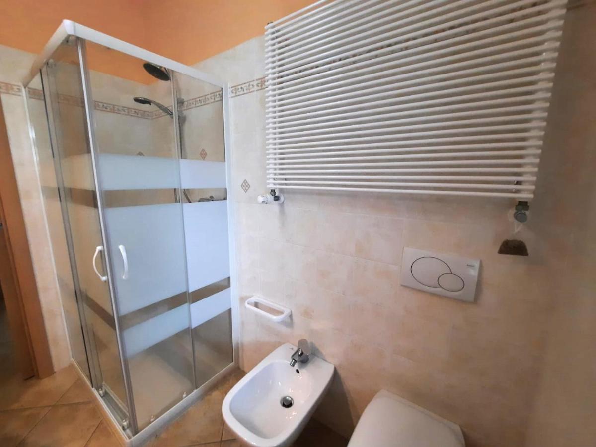 Appartamento Sunny House Diano dʼAlba Esterno foto