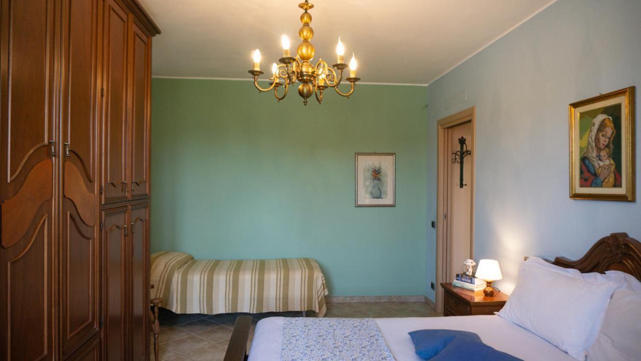Appartamento Sunny House Diano dʼAlba Esterno foto