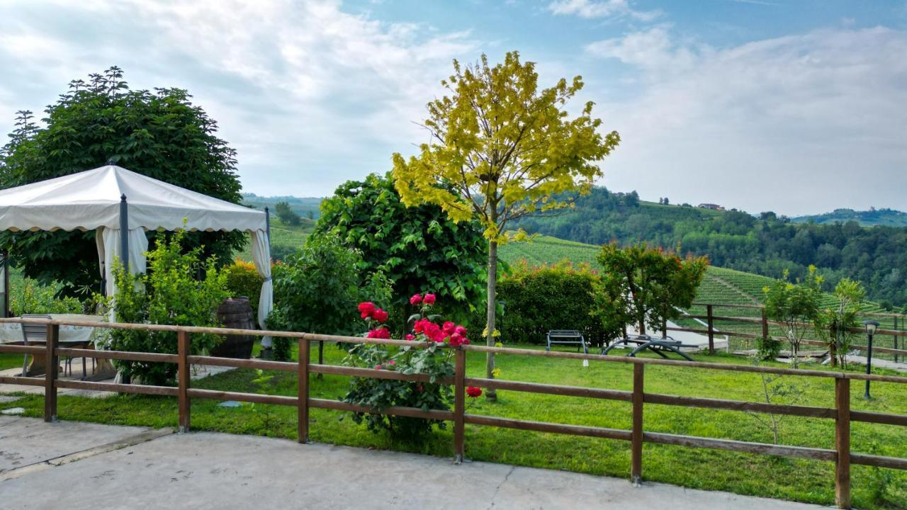 Appartamento Sunny House Diano dʼAlba Esterno foto
