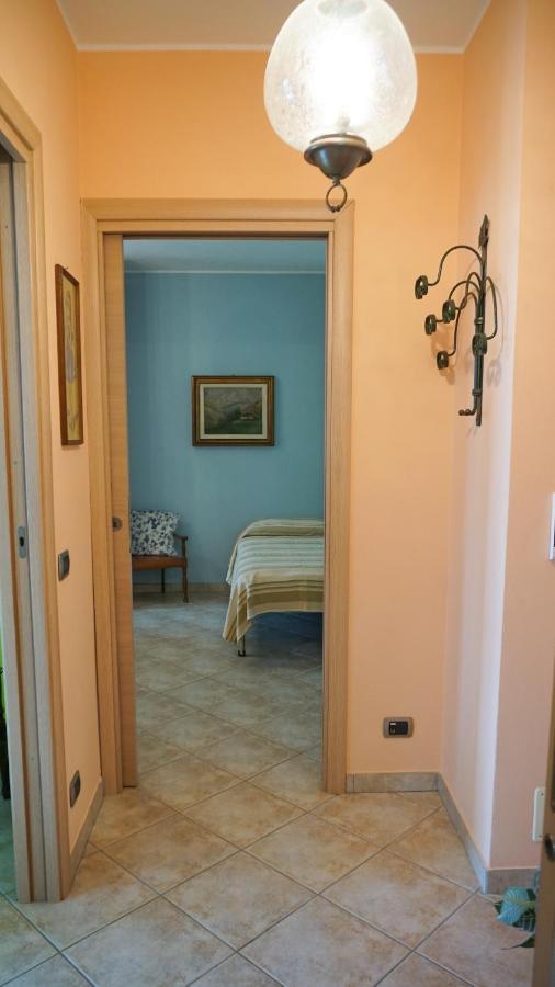 Appartamento Sunny House Diano dʼAlba Esterno foto