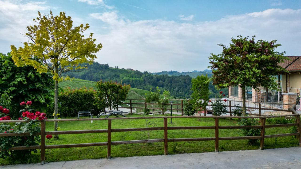 Appartamento Sunny House Diano dʼAlba Esterno foto