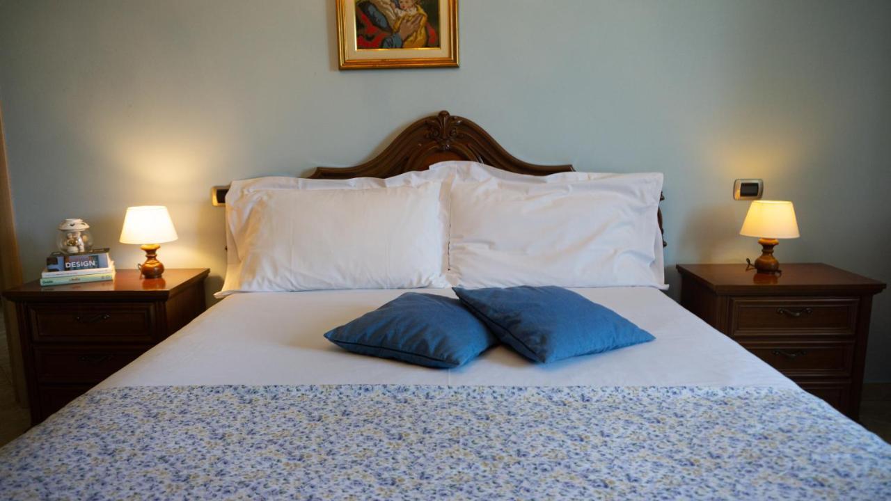 Appartamento Sunny House Diano dʼAlba Esterno foto